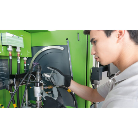 Дизельный стенд для тестирования форсунок Common Rail легковых и грузовых автомобилей DCI 200, Bosch, Германия 3