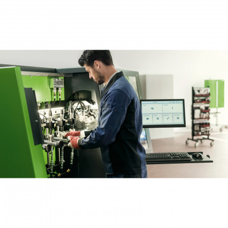 Дизельний стенд для тестування форсунок Common Rail легкових та вантажних автомобілів DCI 700, Bosch, Німеччина 3